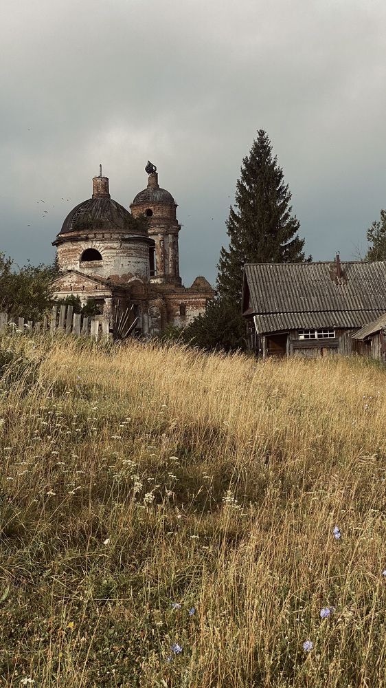 Photograph by Tanya Lobova