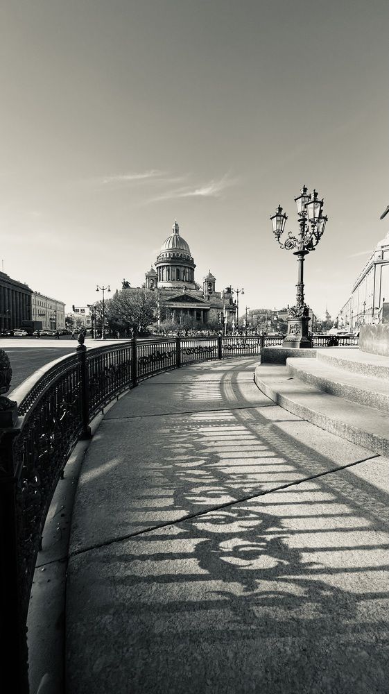 Тени Санкт-Петербурга