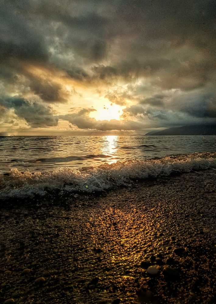 Солнце уходящее в закат