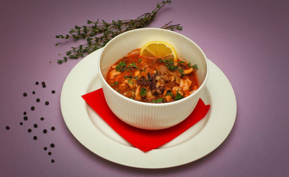 Soup with lemon and spices