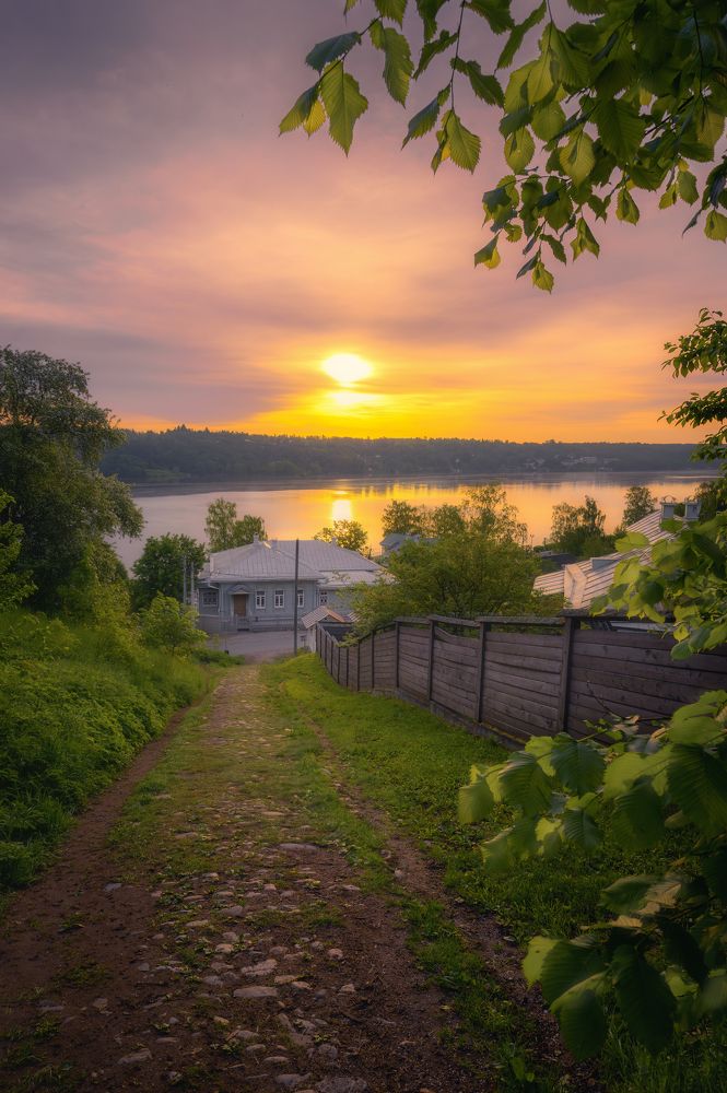 На рассвете