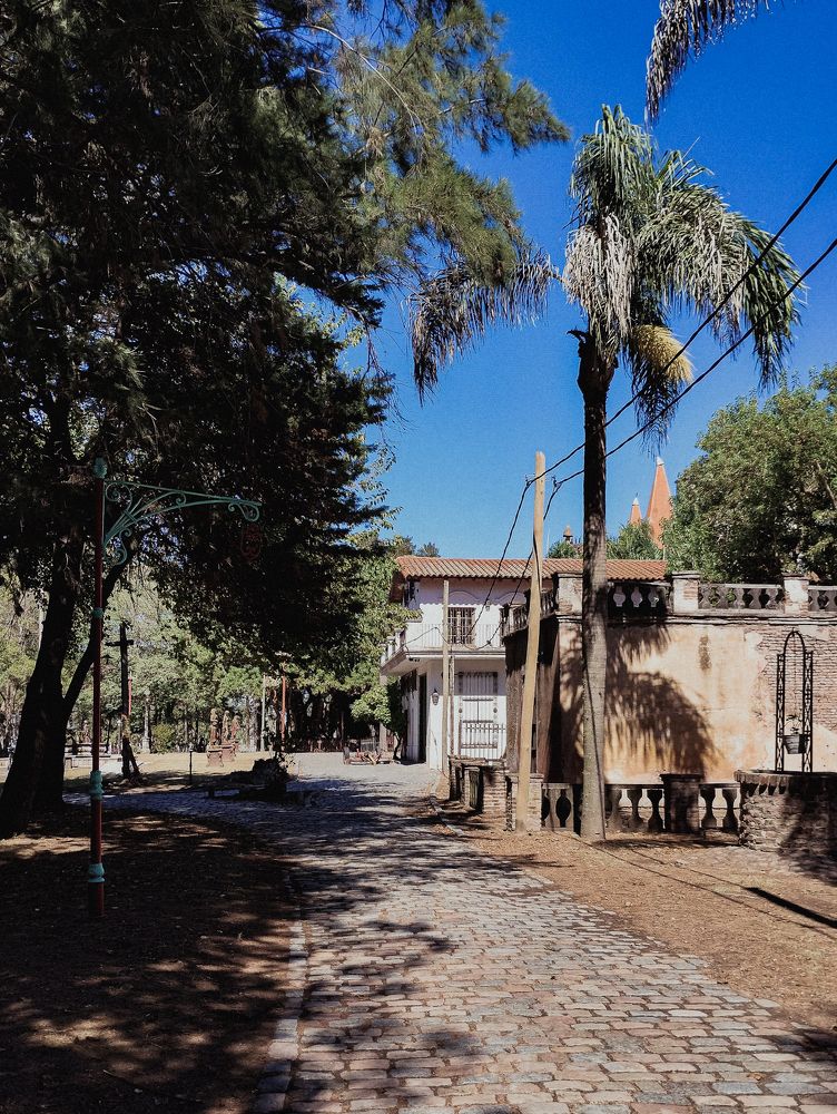 Photograph by Maria Julieta ZURZOLO