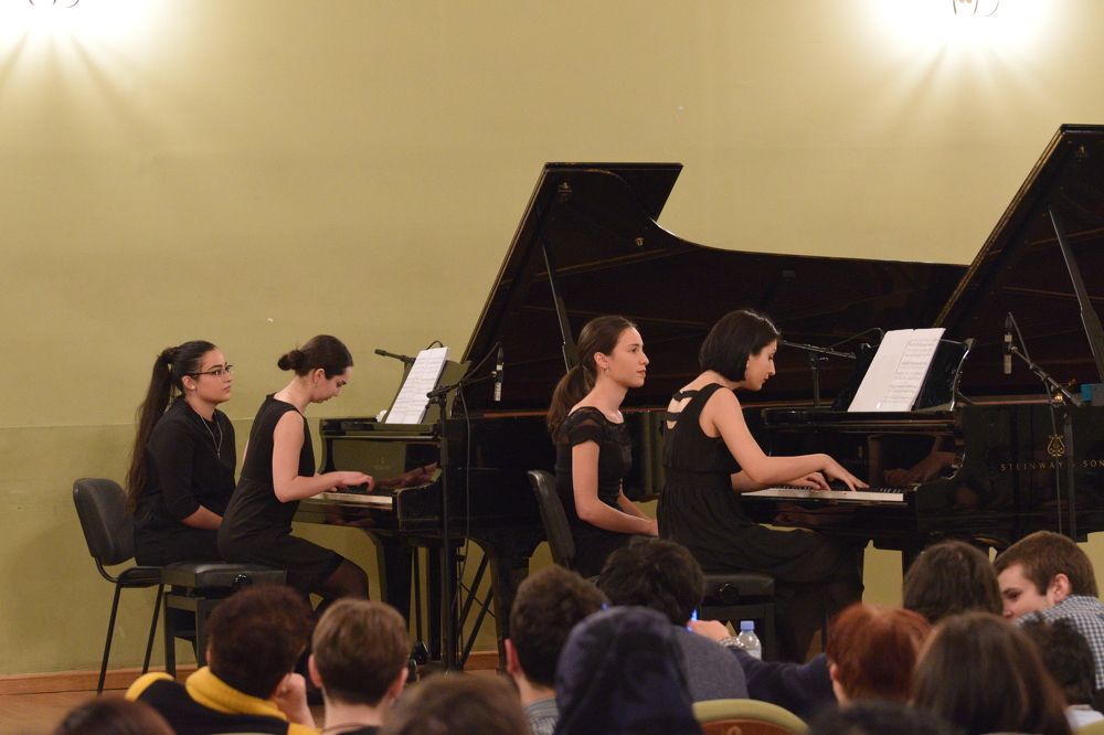 Фотография автора Маис Киракозов