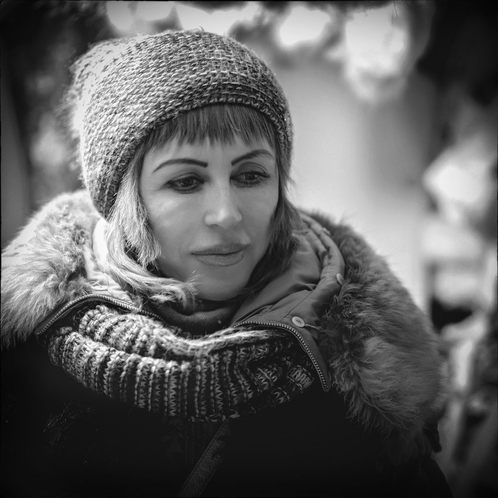 Девушка в раздумии...