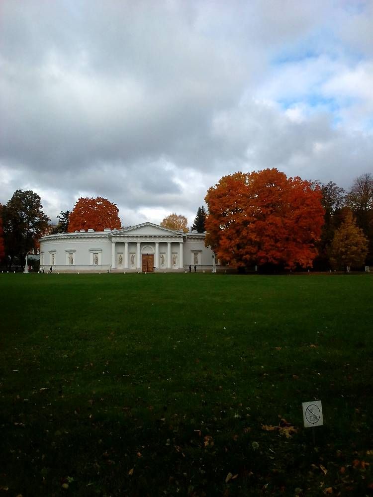 Кухонный корпус на Елагином острове в Санкт-Петербурге.