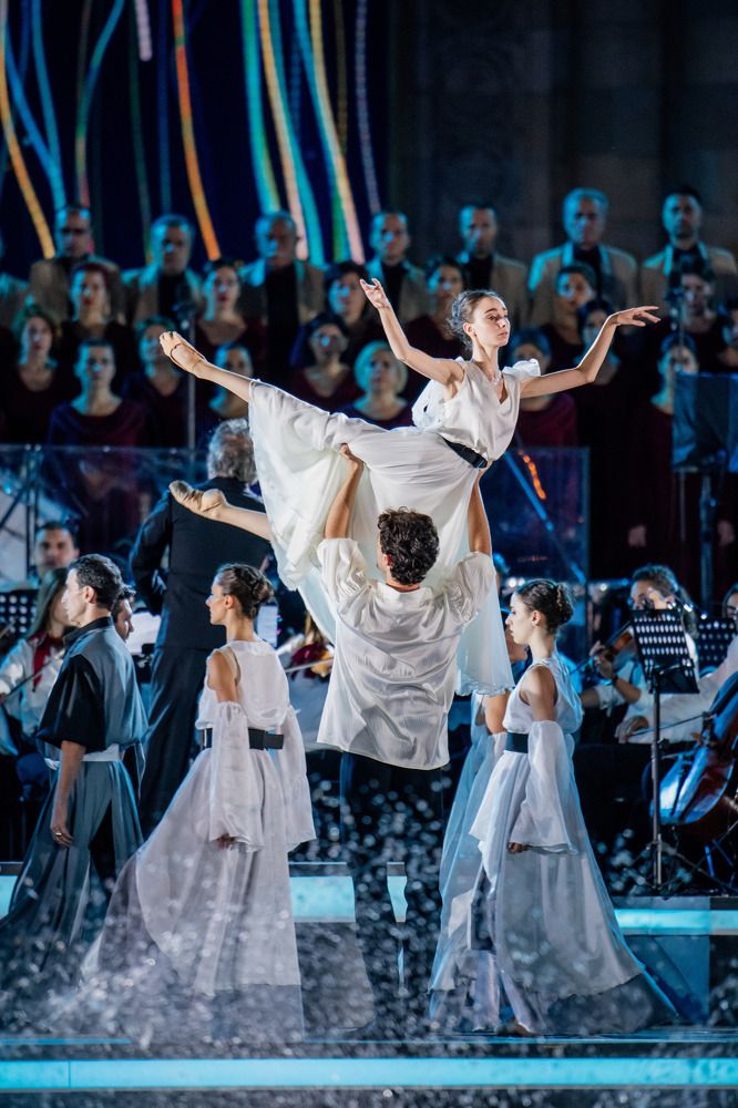 Photograph by Hakob Kalashyan