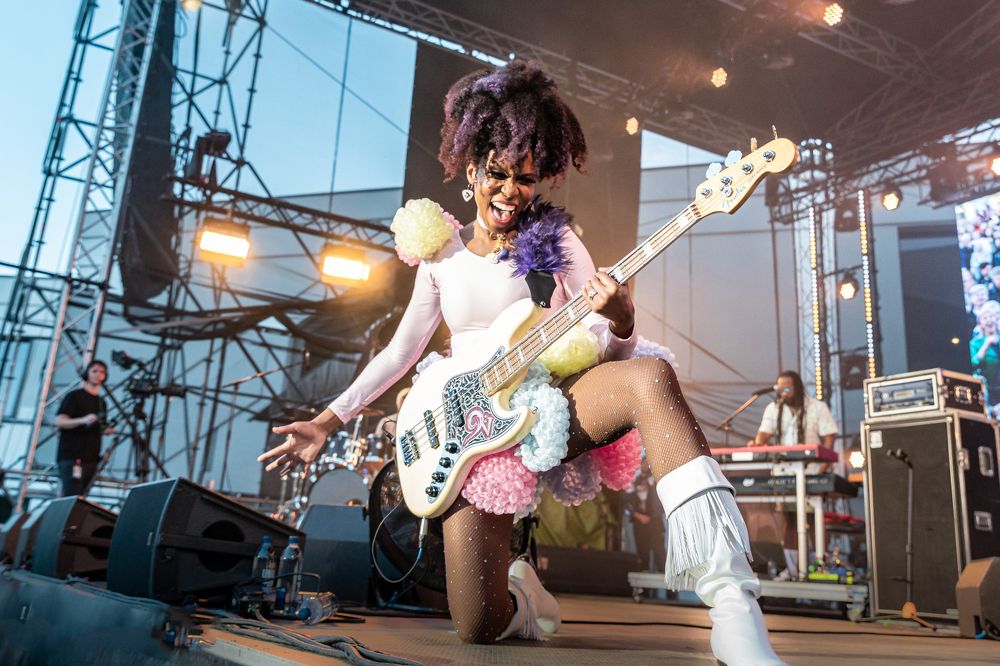 Ник Уэст (Nik West)