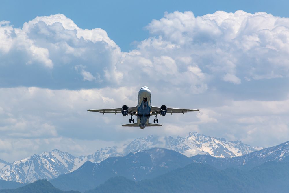 Photograph by Anton Leonchikov