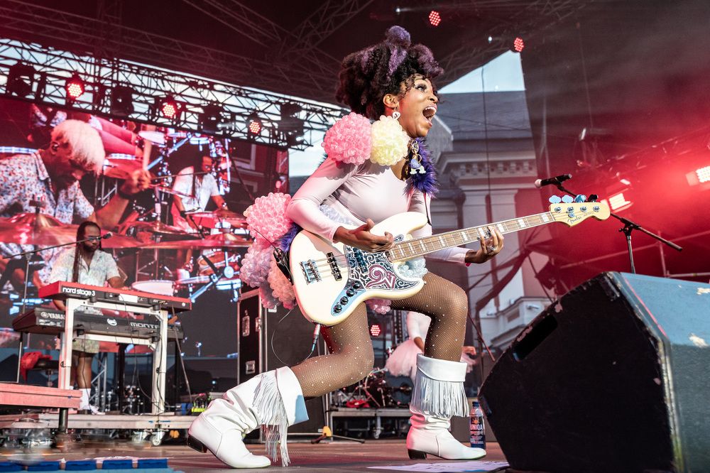 Ник Уэст (Nik West)