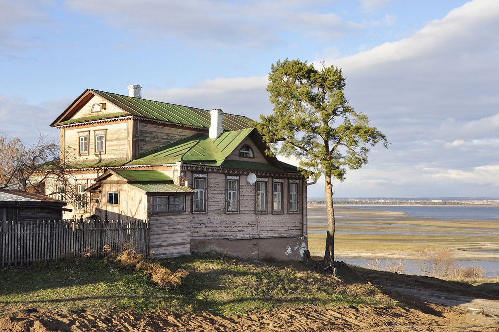 Домик на окраине