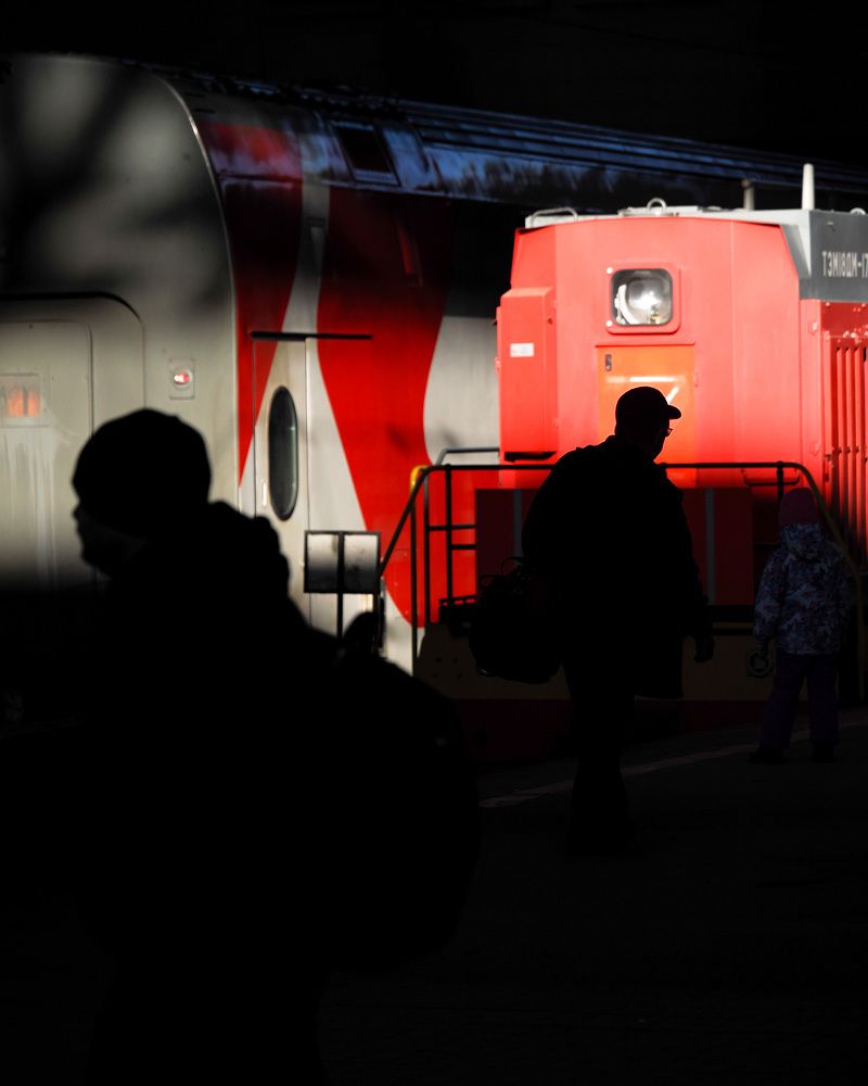 Жизнь между тенью и светом (Казанский вокзал)