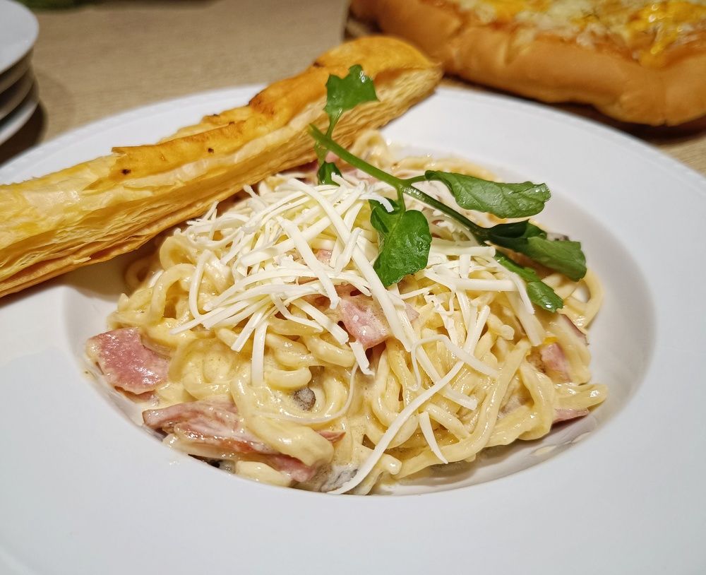 Photograph by  Oscar Simon Wiryahanjaya