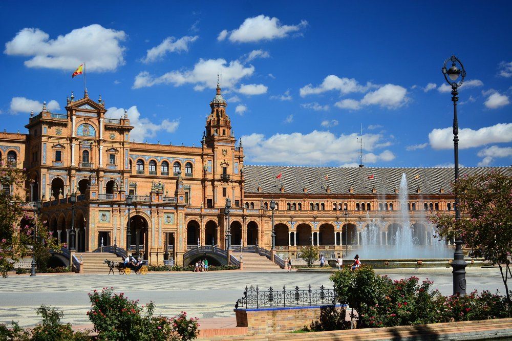 Площадь Испании.