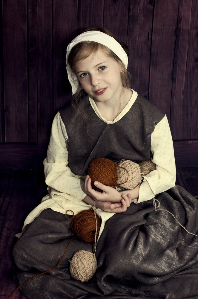 Золушка за работой