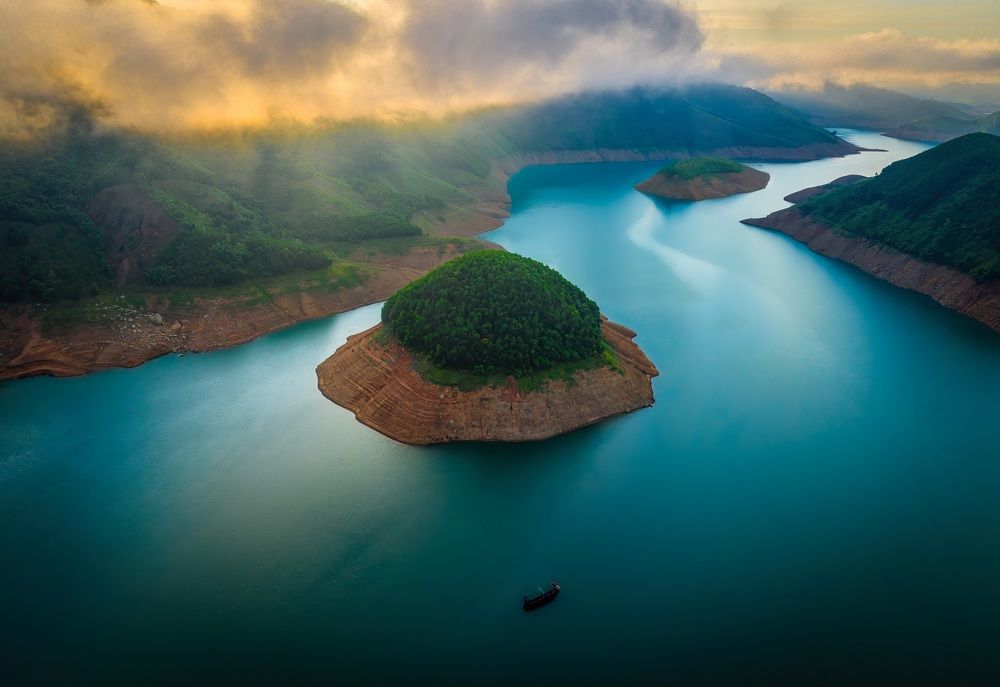 Photograph by Cao Alex