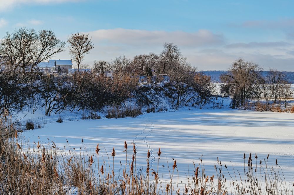 Деревня на возвышенности..