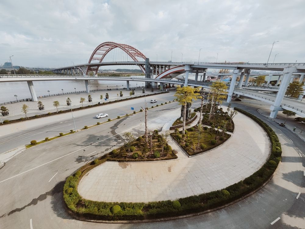 Đường Cong Cầu Hoàng Văn Thụ