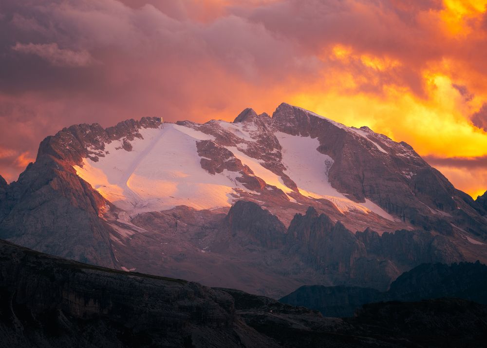 Photograph by Holhos Nick