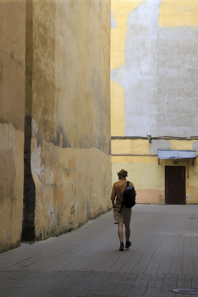 В дворах Литейного проспекта