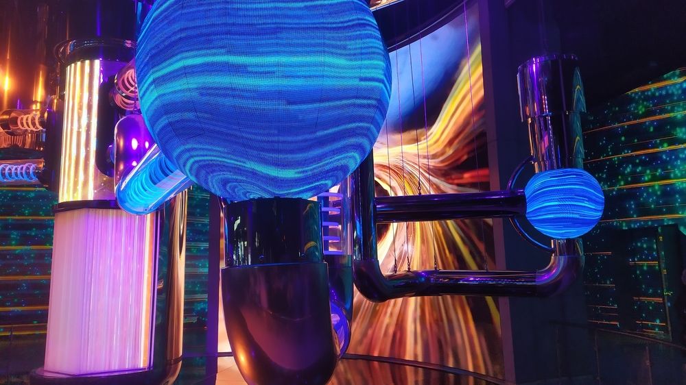 Мирный атом