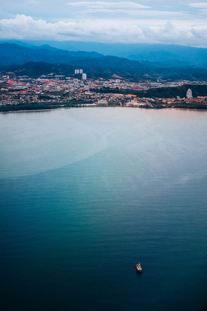 Photograph by Aun Pein Cheah