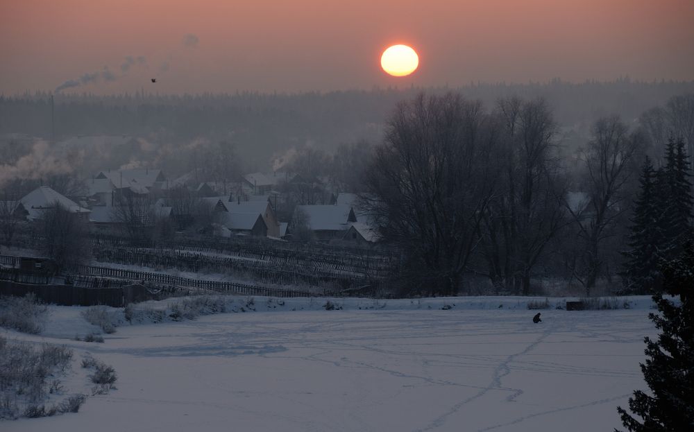 Деревня на закате.