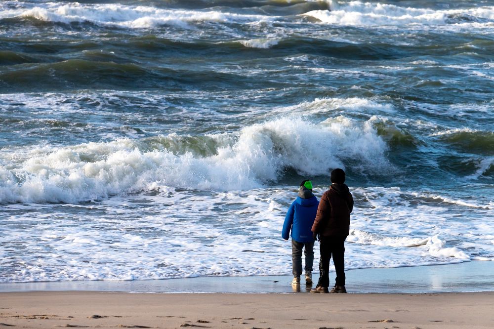 Дети и море