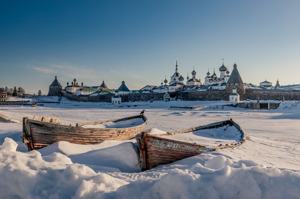 Photograph by Press Fond