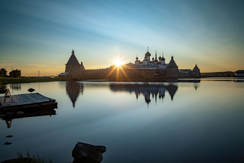 Photograph by Press Fond