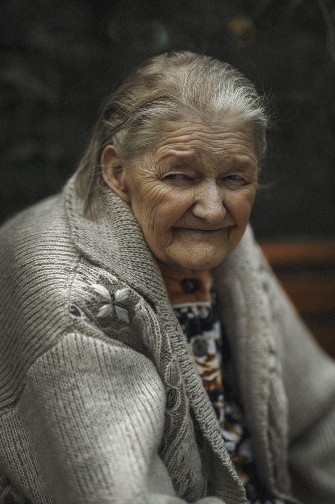 Бабушка из дома престарелых