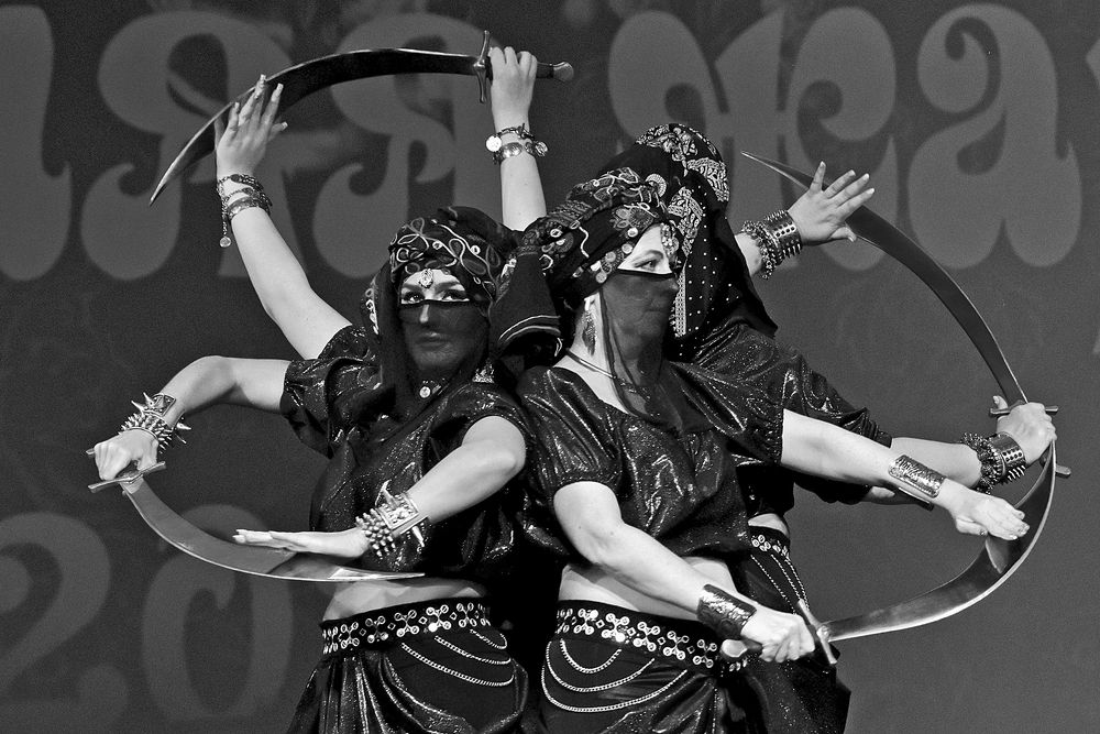 Трайбл с саблями