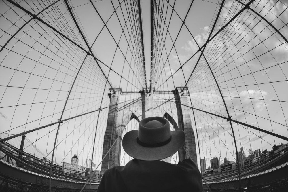 Незнакомец на мосту