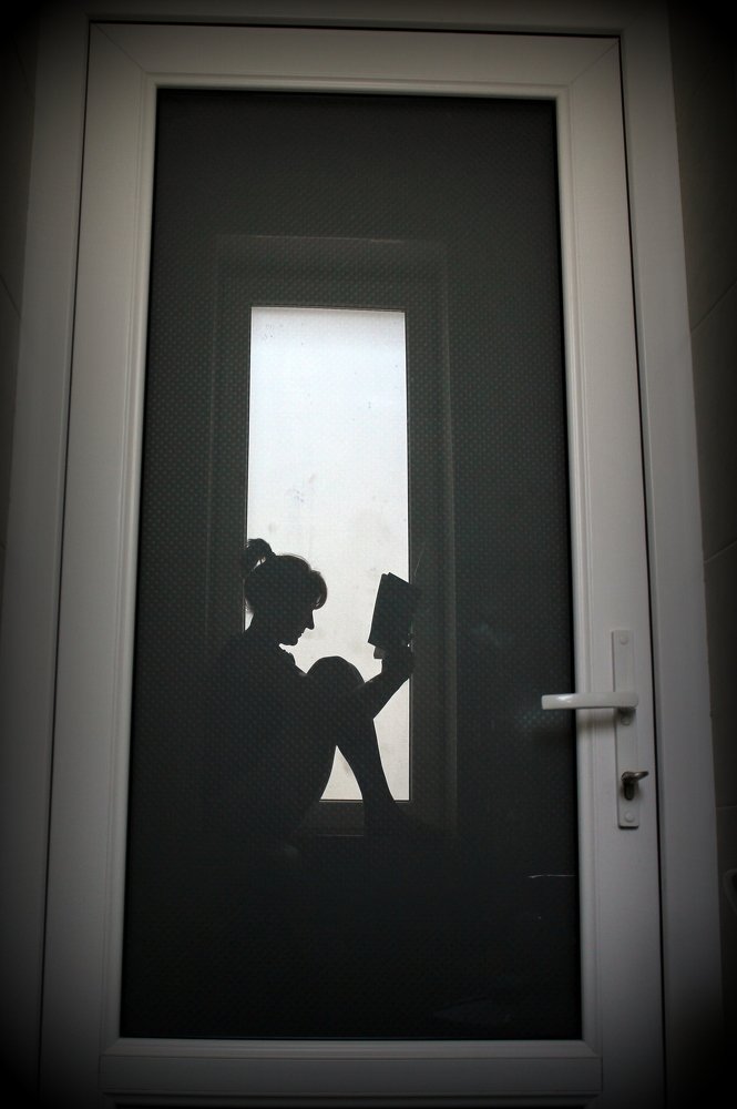 Человек читающий