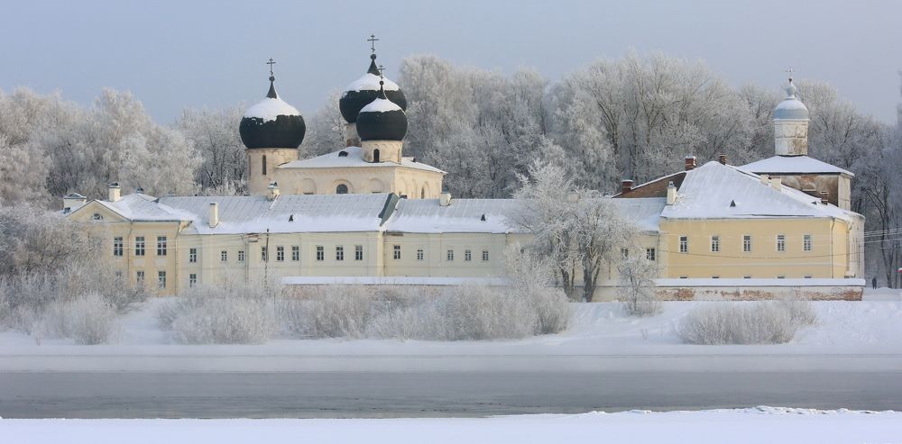 Антониев монастырь.