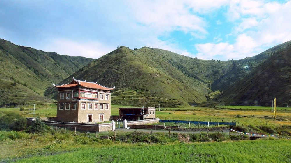 Photograph by Aliaksei Sauko