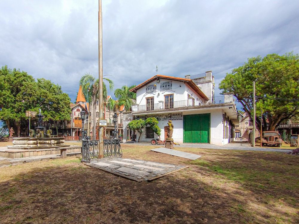 Photograph by Maria Julieta ZURZOLO