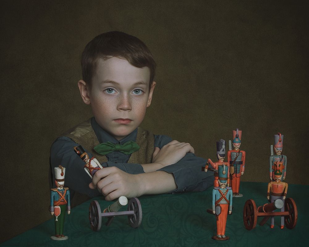 The boy and his soldiers