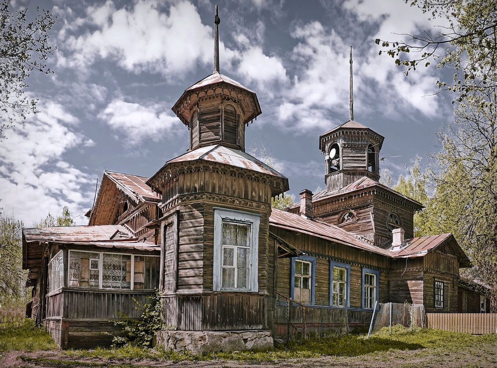 Старая церковь.