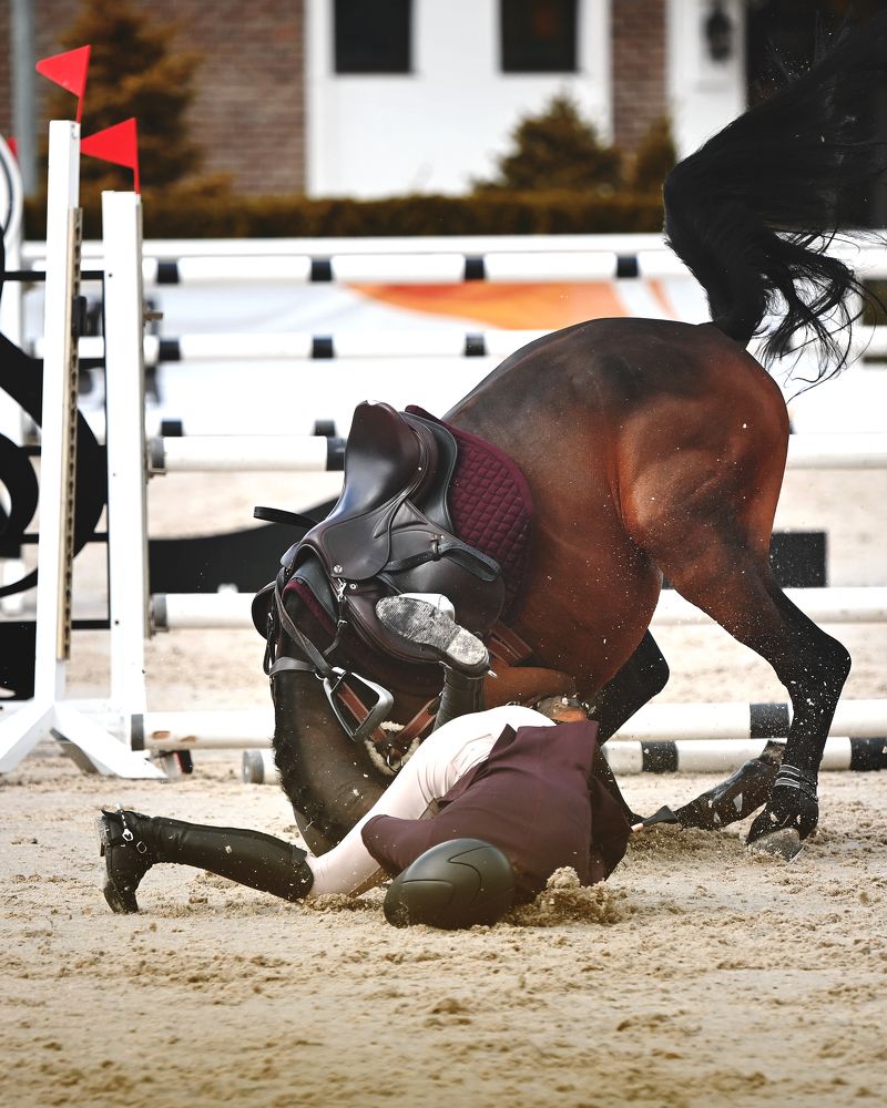 Через мгновение после падения