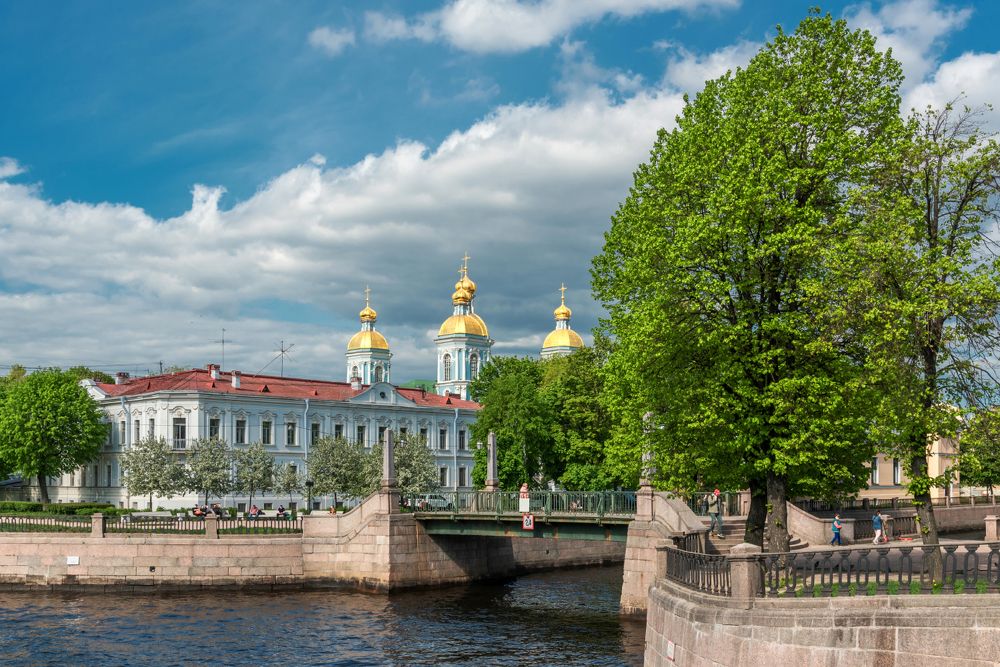 Весенний Крюков канал