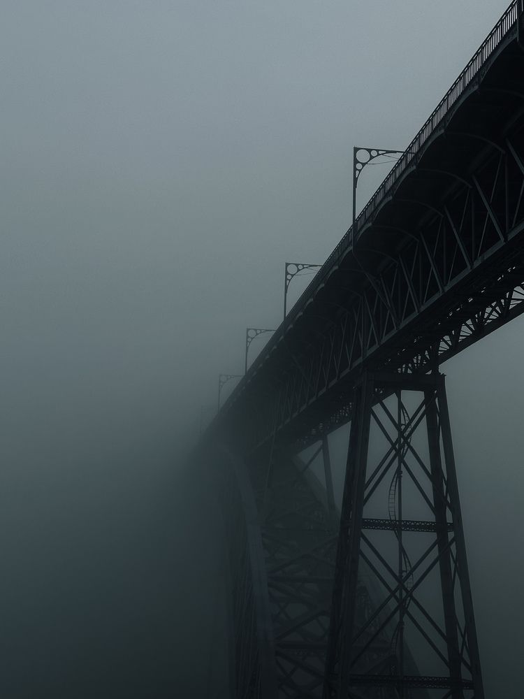 Mist over the Douro river