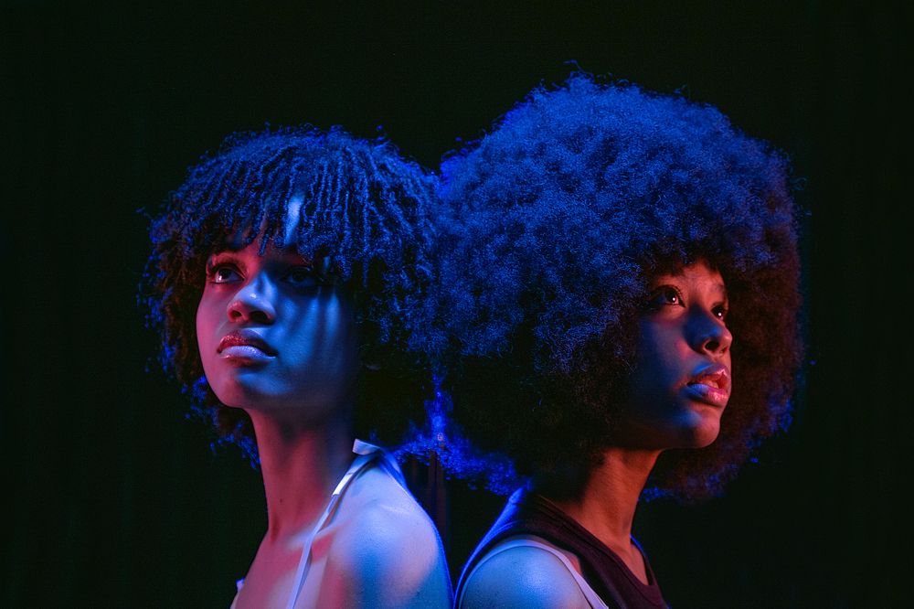 dos hermanas, dos colores