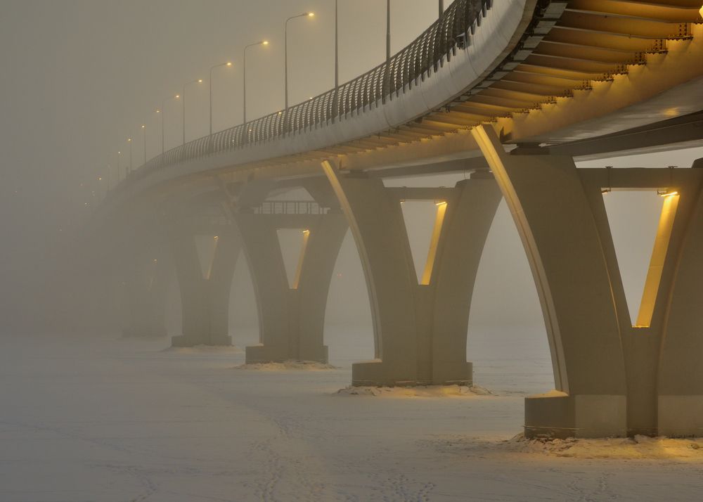 Architecture connecting the shores