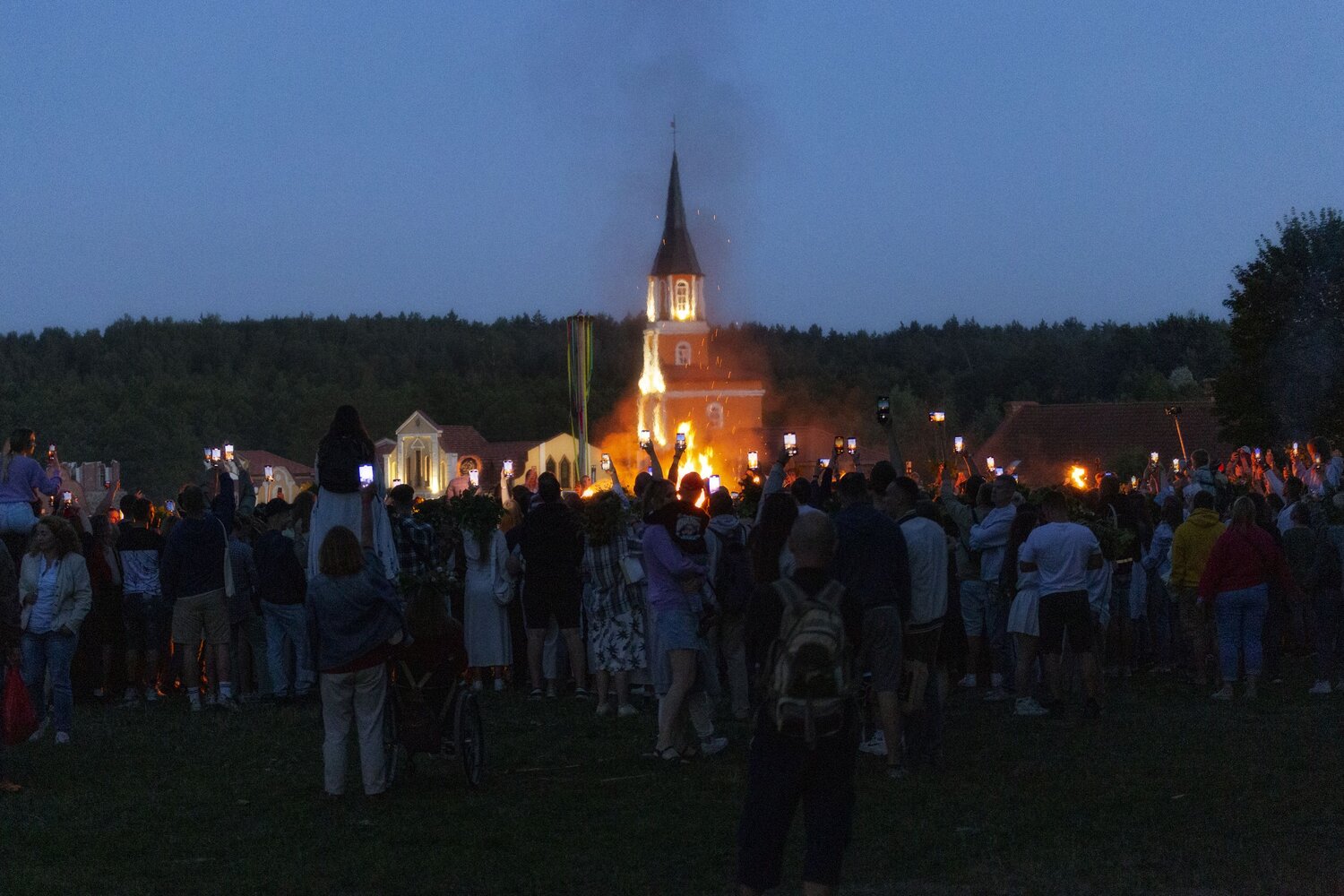 Photo #10273915