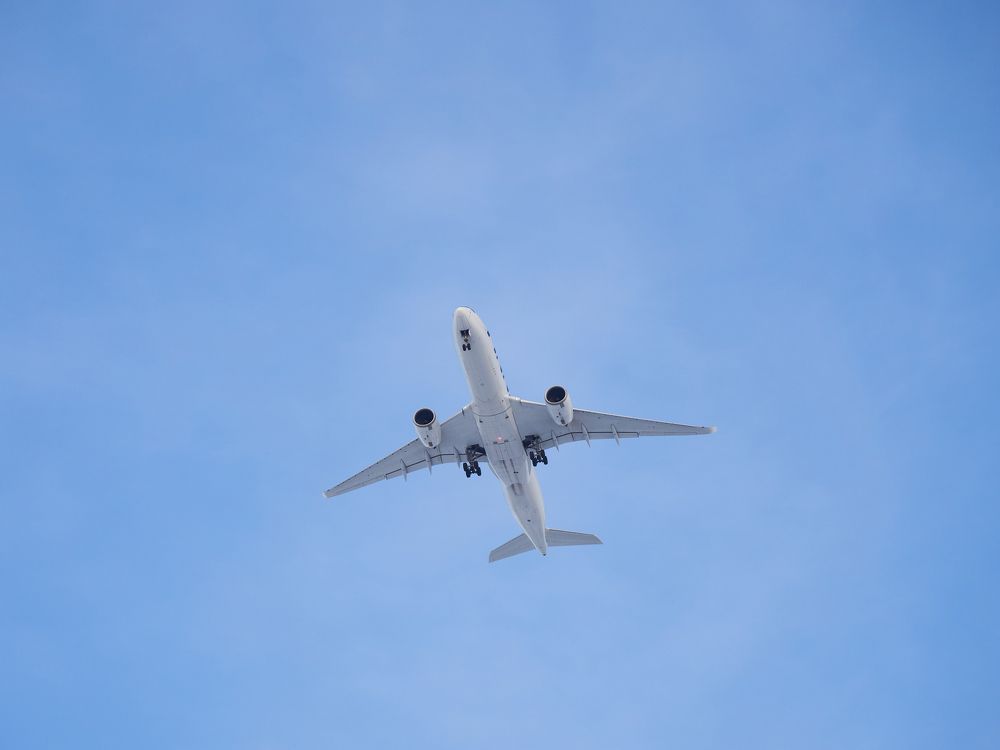 По обычному маршруту.