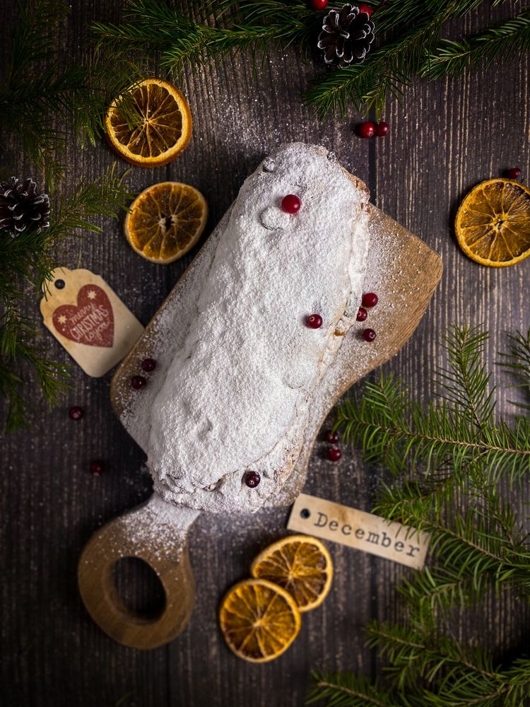 Рождественский штоллен