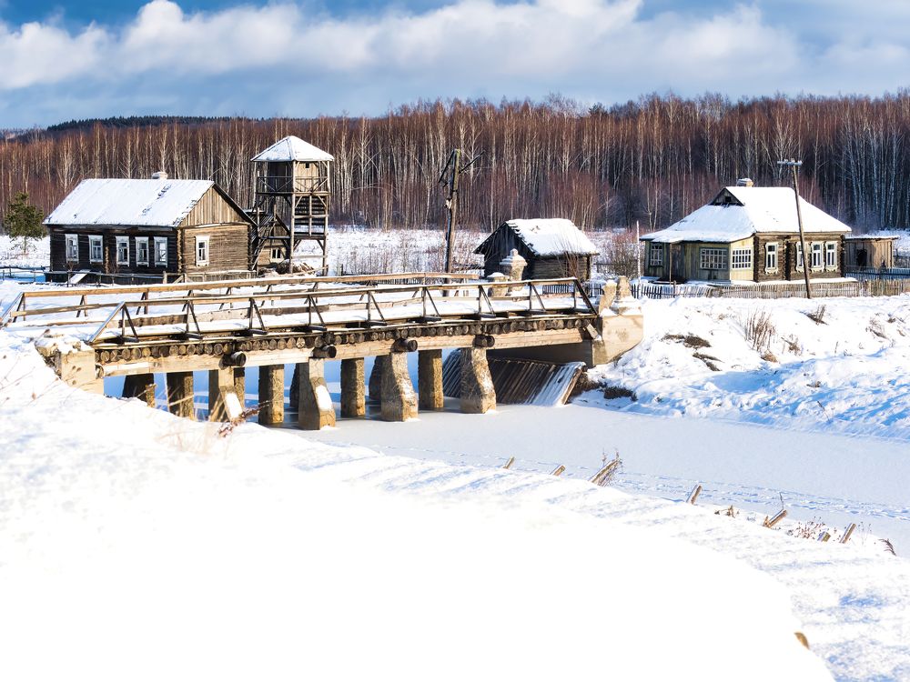 Зимняя река