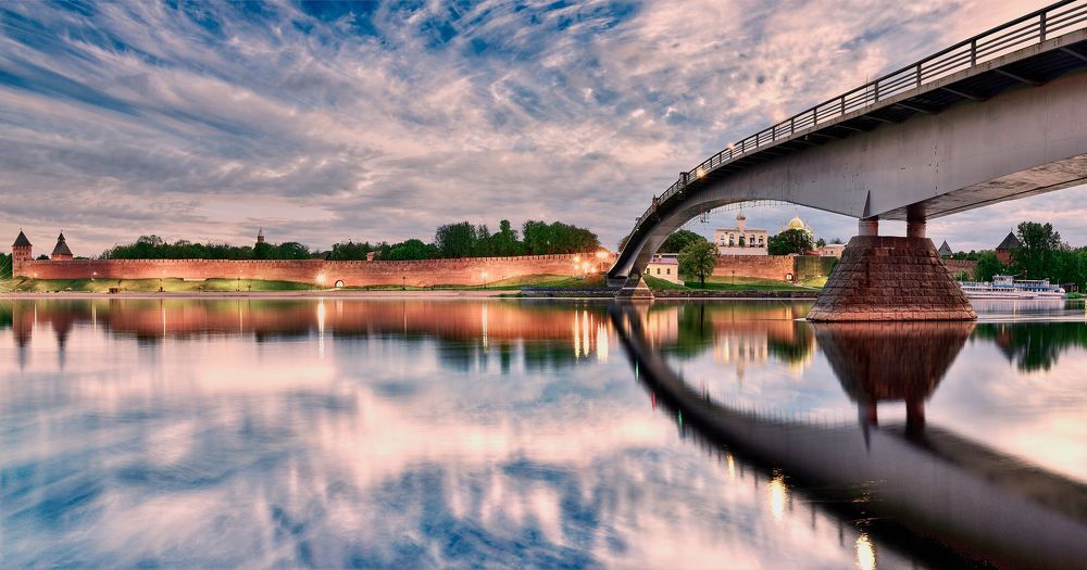 Вечерняя гладь Волхова