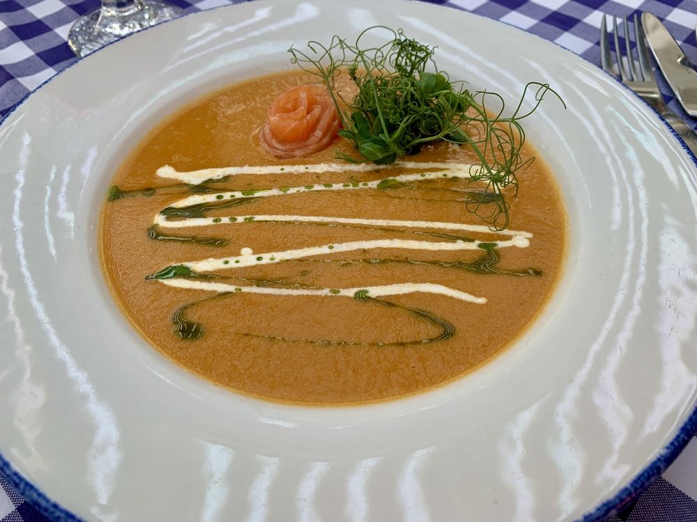 Крем-суп из лосося.