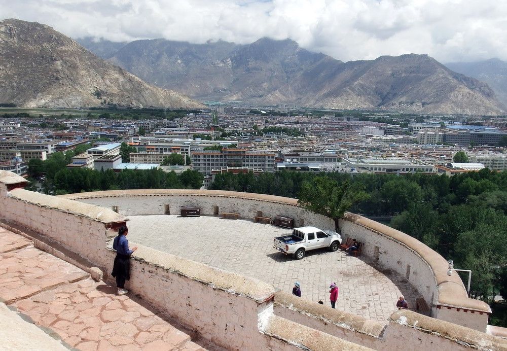 Photograph by Aliaksei Sauko